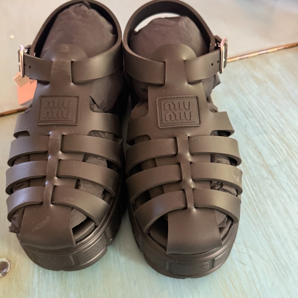 Miu Miu Black Platform Fisherman Sandals New w/o box Size 40 - Picture 7 of 9